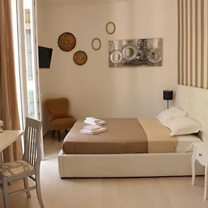 maestrale-charme-rooms.hotelitalianriviera.com/